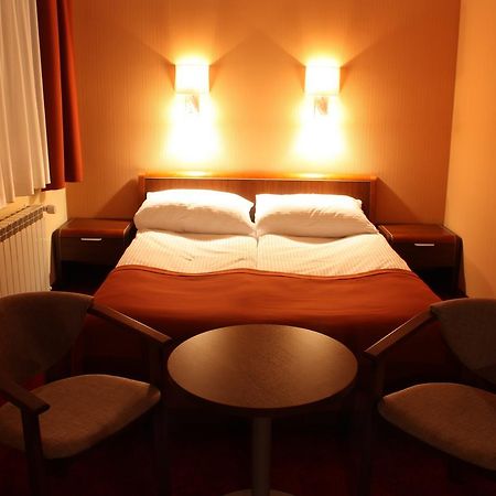 Impresja Motel Borek Wielkopolski Ruang foto